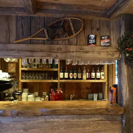 Hostel Le Refuge Du Lachat Crest-Voland