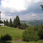 بيت شباب Le Refuge Du Lachat كري فولا