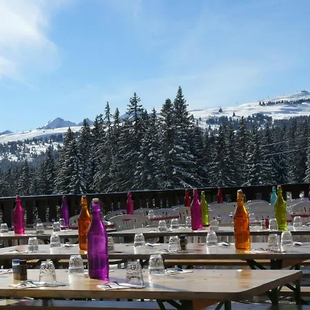 Le Refuge Du Lachat Хостел *