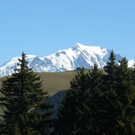 Le Refuge Du Lachat Хостел
