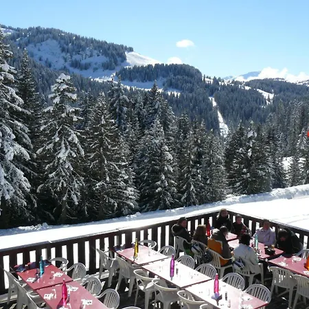 Le Refuge Du Lachat * Кре-Волан