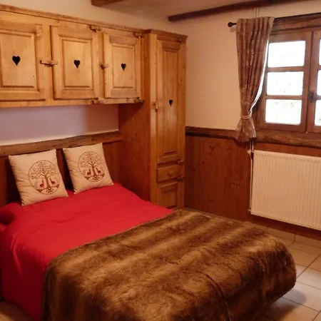 Le Refuge Du Lachat Hostel Crest-Voland