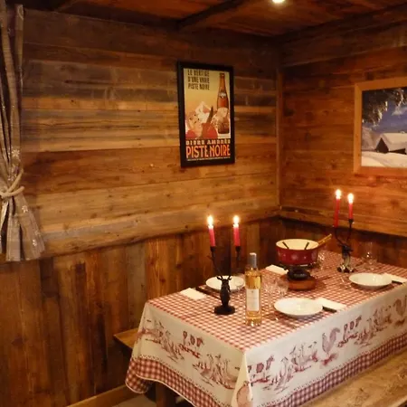 Hostel Le Refuge Du Lachat *