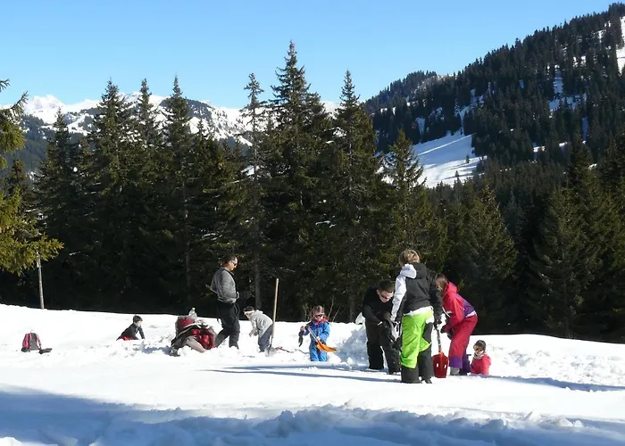 Le Refuge Du Lachat Hostel